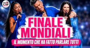 Laura Pausini e Robbie Williams alla finale dei Mondiali